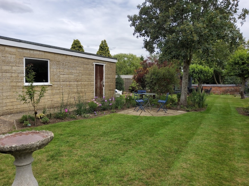 Chapmans Close